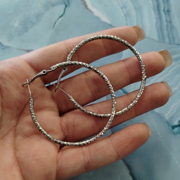 Hammered Hoops - Picture 3 of 3